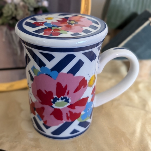 Vera Bradley mug with lid - Picture 1 of 6